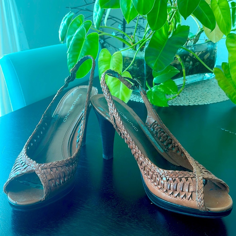 Bandolino Woven Leather, Peep-Toe, 3.5” Heels